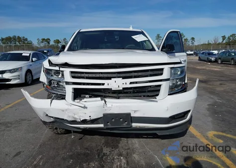 2018 Chevrolet Tahoe Premier z USA, uszkodzony, nr VIN 1GNSKCKJ0JR277276